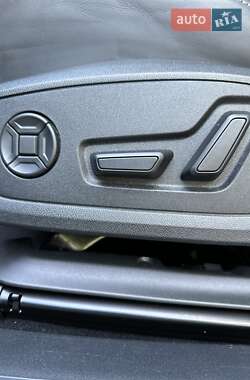 Внедорожник / Кроссовер Audi Q4 e-tron 2021 в 