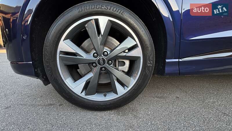 Позашляховик / Кросовер Audi Q4 e-tron 2023 в Кривому Розі
