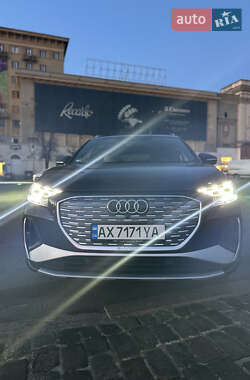 Внедорожник / Кроссовер Audi Q4 e-tron 2021 в 