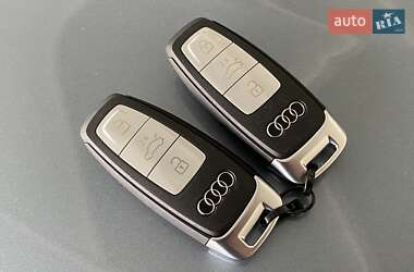 Внедорожник / Кроссовер Audi Q4 e-tron 2024 в 