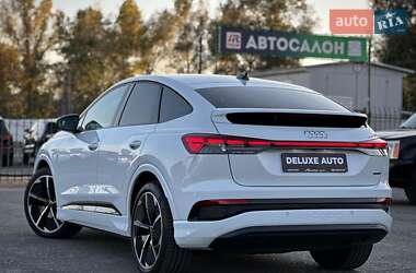 Позашляховик / Кросовер Audi Q4 e-tron 2021 в 
