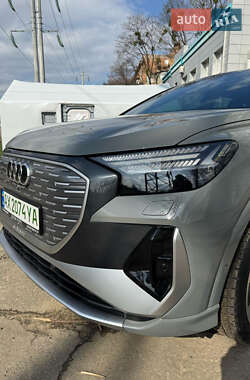 Внедорожник / Кроссовер Audi Q4 e-tron 2023 в 