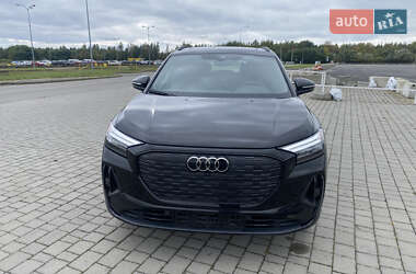 Позашляховик / Кросовер Audi Q4 e-tron 2022 в 