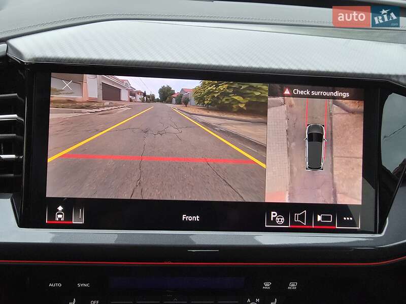Позашляховик / Кросовер Audi Q4 e-tron 2023 в Одесі фото 44 Позашляховик / Кросовер Audi Q4 e-tron 2023 в Одесі