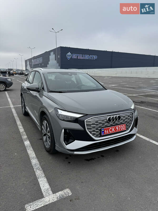 Внедорожник / Кроссовер Audi Q4 e-tron 2022 в Львове