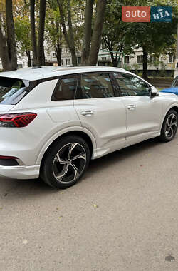 Audi Q4 e-tron 2023 Audi Q4 e-tron 2023