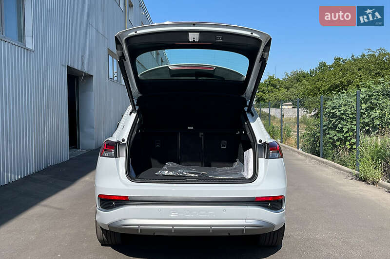 Внедорожник / Кроссовер Audi Q4 e-tron 2023 в Днепре