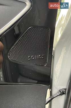 Внедорожник / Кроссовер Audi Q4 e-tron 2025 в 