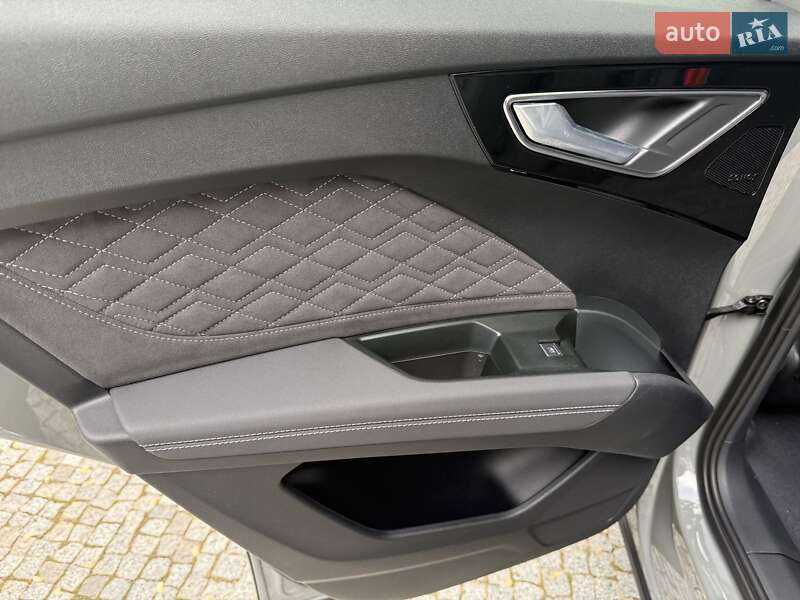 Позашляховик / Кросовер Audi Q4 e-tron 2025 в Харкові