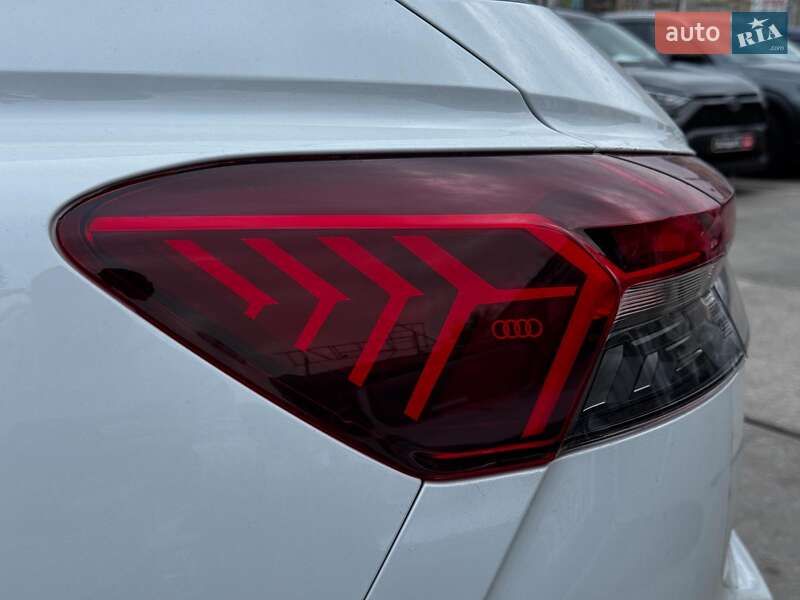 Позашляховик / Кросовер Audi Q4 e-tron 2023 в Харкові