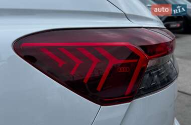 Позашляховик / Кросовер Audi Q4 e-tron 2023 в 