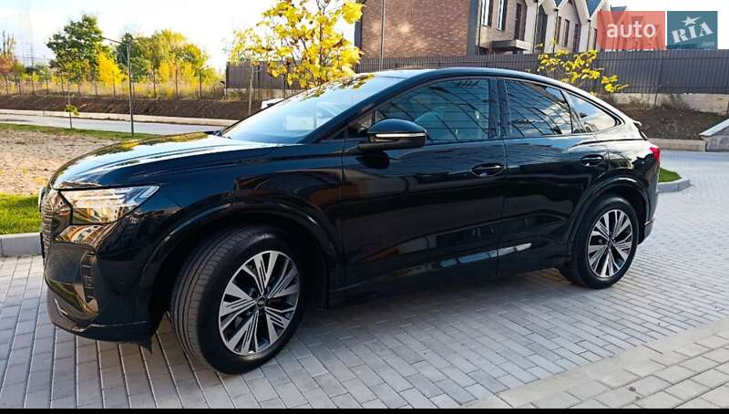 Внедорожник / Кроссовер Audi Q4 e-tron 2022 в Виннице фото 20 Внедорожник / Кроссовер Audi Q4 e-tron 2022 в Виннице