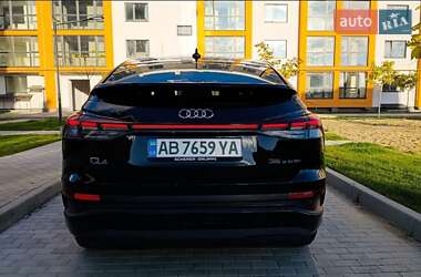 Внедорожник / Кроссовер Audi Q4 e-tron 2022 в 
