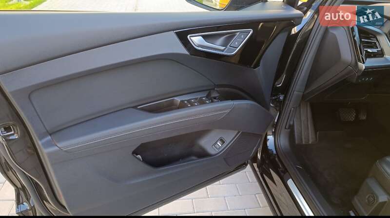 Внедорожник / Кроссовер Audi Q4 e-tron 2022 в Виннице фото 37 Внедорожник / Кроссовер Audi Q4 e-tron 2022 в Виннице