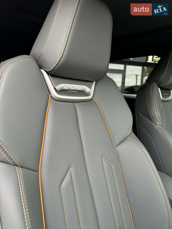 Внедорожник / Кроссовер Audi Q4 e-tron 2023 в Киеве фото 27 Внедорожник / Кроссовер Audi Q4 e-tron 2023 в Киеве