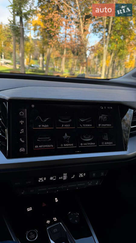Внедорожник / Кроссовер Audi Q4 e-tron 2023 в Киеве