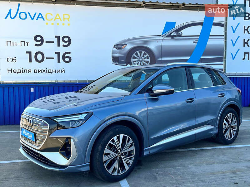 Позашляховик / Кросовер Audi Q4 e-tron 2023 в Києві
