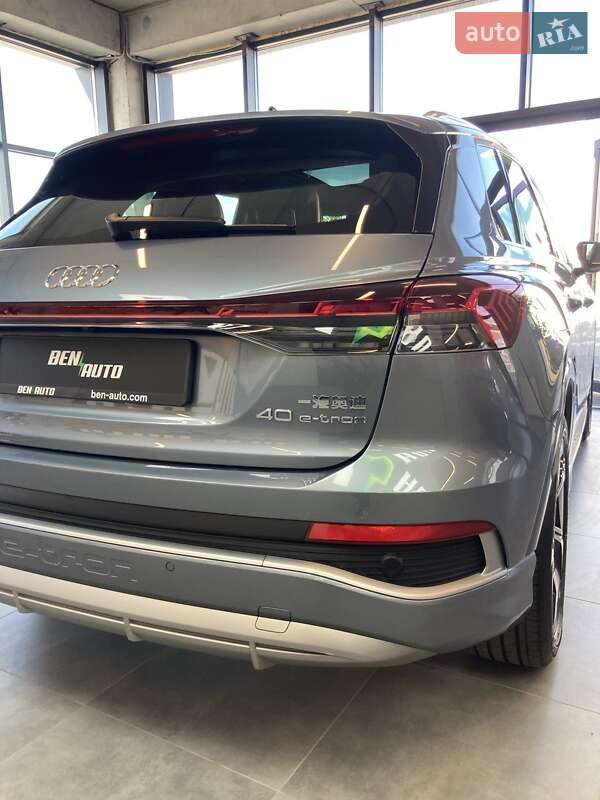 Внедорожник / Кроссовер Audi Q4 e-tron 2023 в Львове