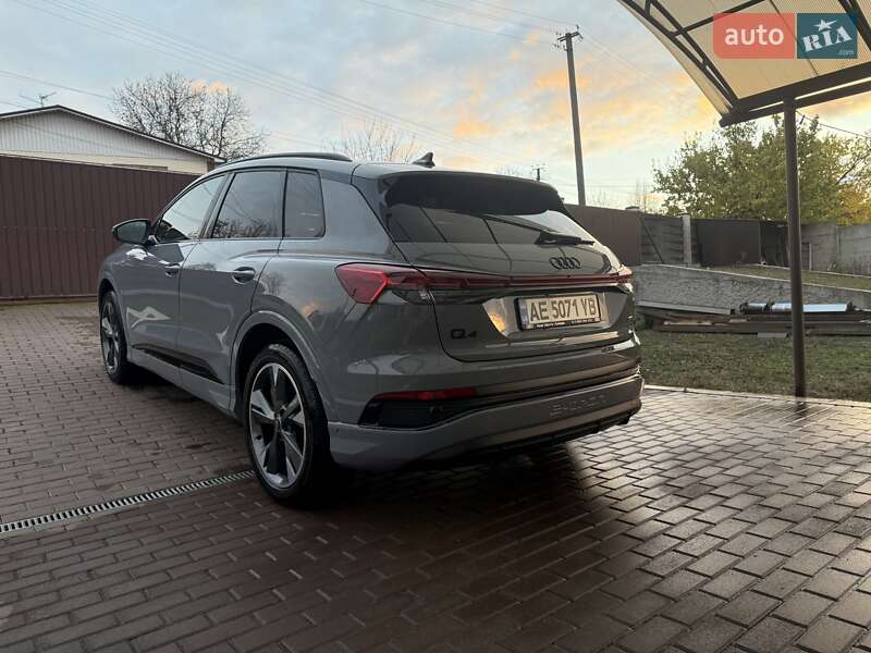 Внедорожник / Кроссовер Audi Q4 e-tron 2024 в Днепре