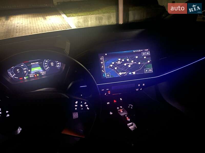 Внедорожник / Кроссовер Audi Q4 e-tron 2024 в Днепре