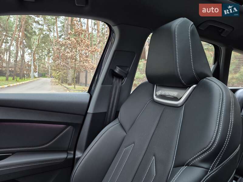 Позашляховик / Кросовер Audi Q4 e-tron 2024 в Шевченкове