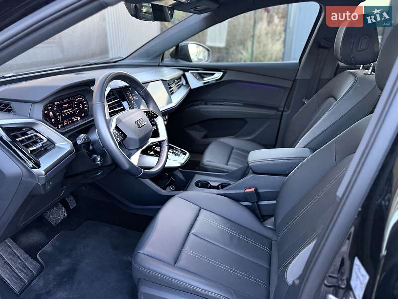 Позашляховик / Кросовер Audi Q4 e-tron 2024 в Львові