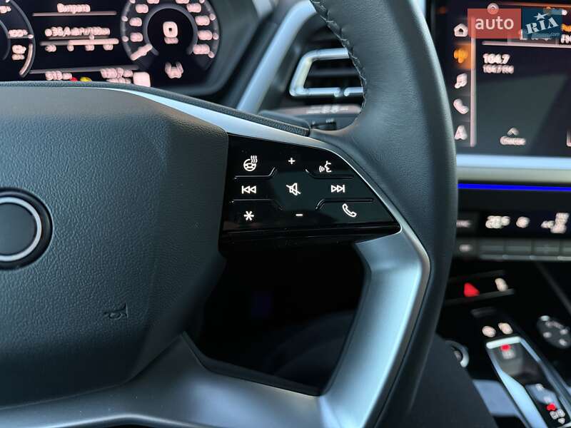 Позашляховик / Кросовер Audi Q4 e-tron 2024 в Львові
