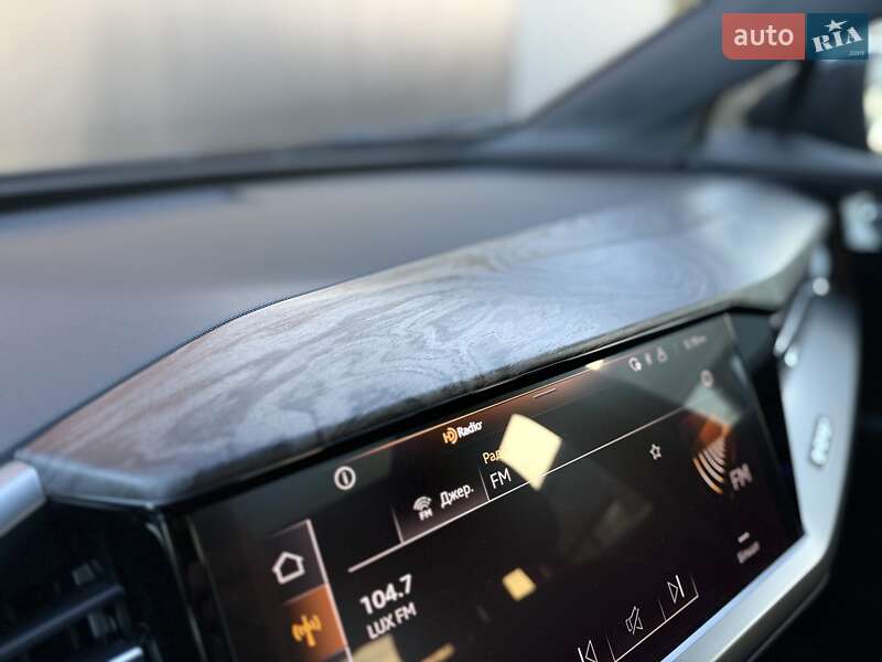 Позашляховик / Кросовер Audi Q4 e-tron 2024 в Львові