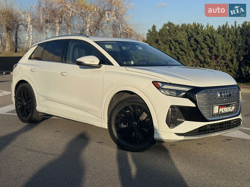 Внедорожник / Кроссовер Audi Q4 e-tron 2023 в Киеве