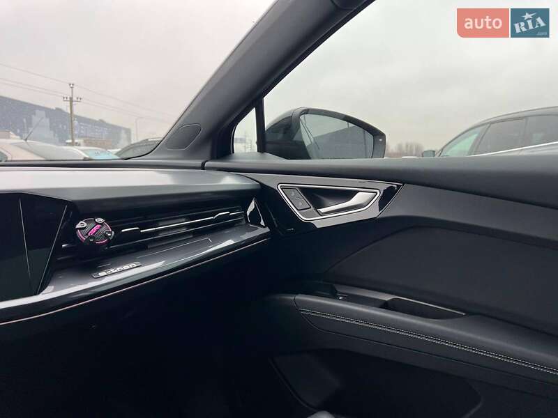Позашляховик / Кросовер Audi Q4 e-tron 2022 в Львові фото 28 Позашляховик / Кросовер Audi Q4 e-tron 2022 в Львові