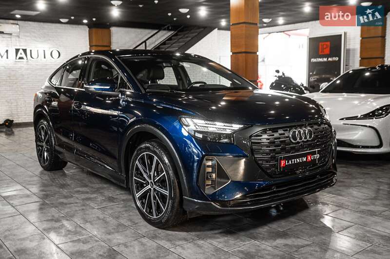 Позашляховик / Кросовер Audi Q4 e-tron 2021 в Одесі
