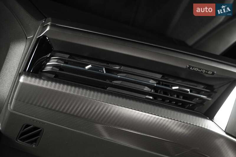 Позашляховик / Кросовер Audi Q4 e-tron 2021 в Одесі