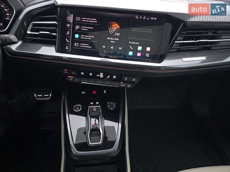 Позашляховик / Кросовер Audi Q4 e-tron 2022 в Києві