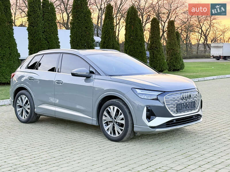 Позашляховик / Кросовер Audi Q4 e-tron 2023 в Одесі