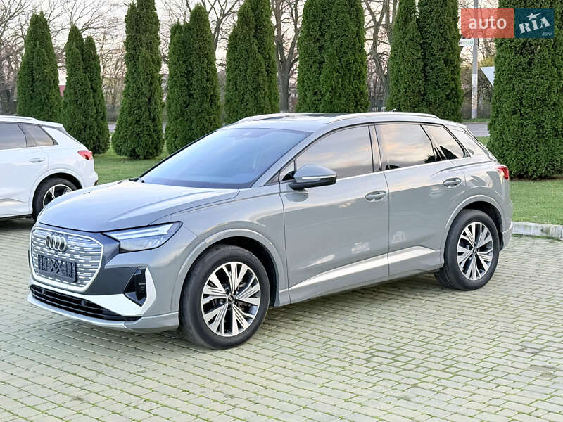 Позашляховик / Кросовер Audi Q4 e-tron 2023 в Одесі