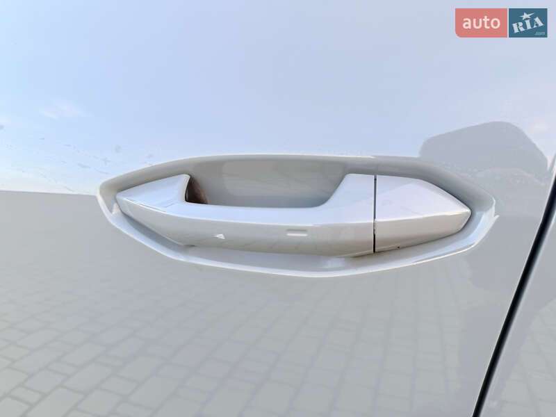 Позашляховик / Кросовер Audi Q4 e-tron 2023 в Одесі