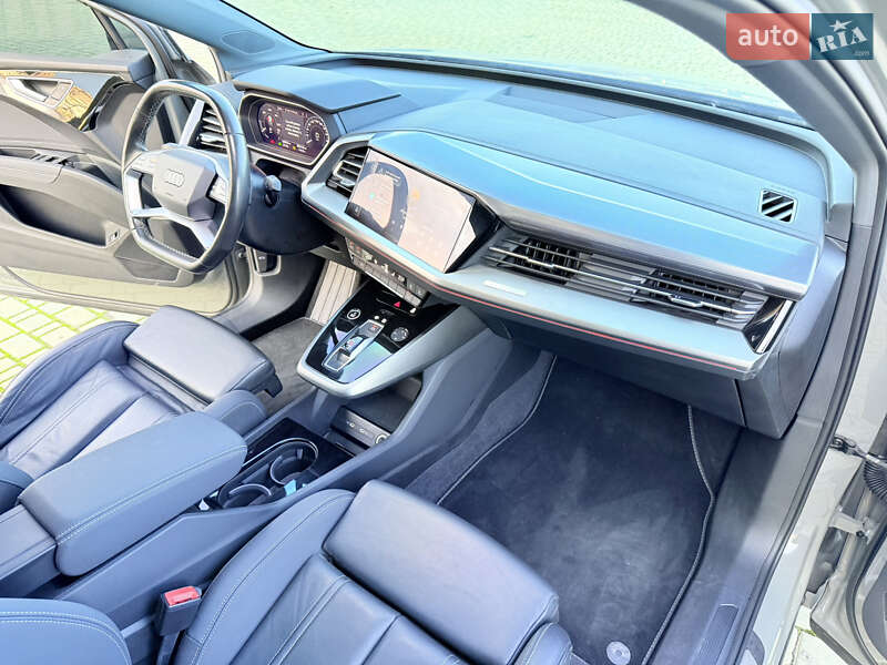 Позашляховик / Кросовер Audi Q4 e-tron 2023 в Одесі