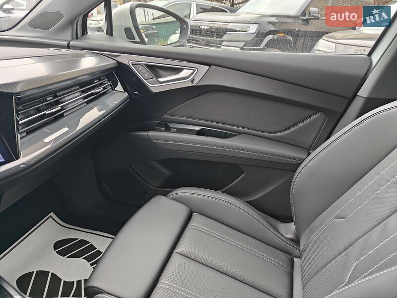 Внедорожник / Кроссовер Audi Q4 e-tron 2025 в Киеве фото 15 Внедорожник / Кроссовер Audi Q4 e-tron 2025 в Киеве