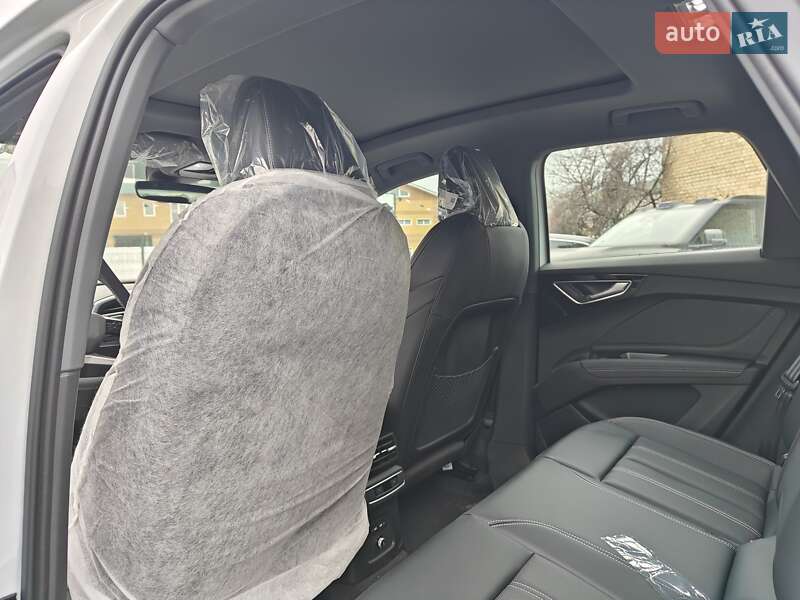 Внедорожник / Кроссовер Audi Q4 e-tron 2025 в Киеве фото 29 Внедорожник / Кроссовер Audi Q4 e-tron 2025 в Киеве