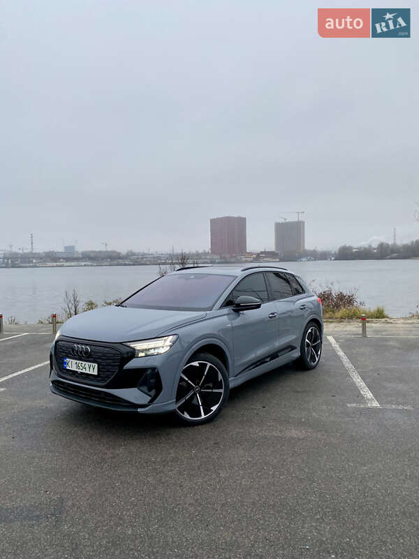 Внедорожник / Кроссовер Audi Q4 e-tron 2023 в Киеве