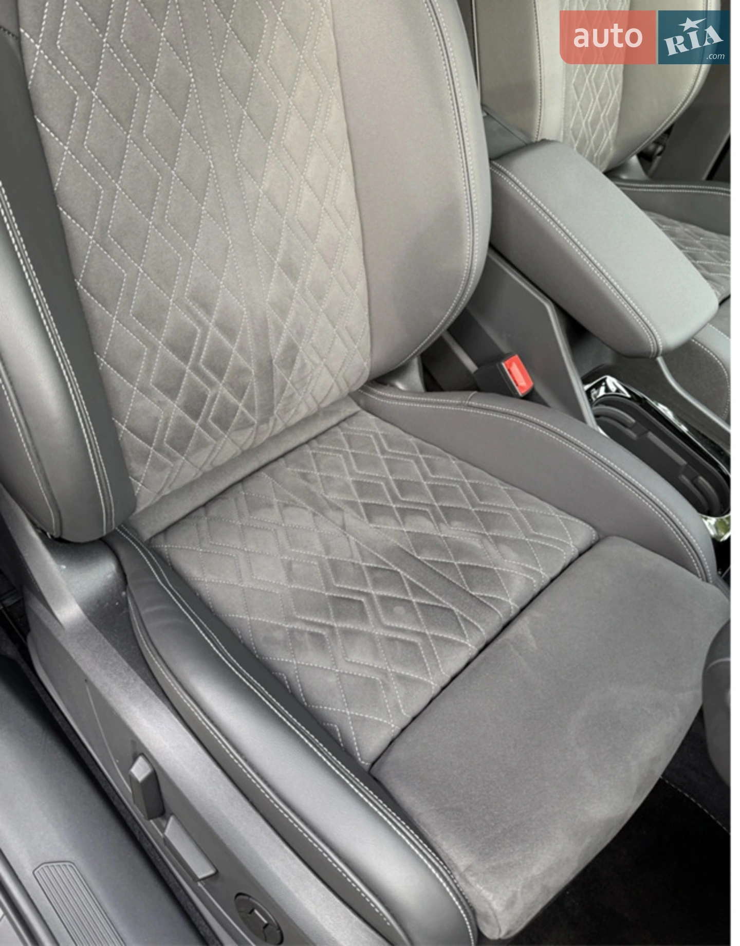 Audi Q4 e-tron 2025 VIN LFVVB9G35S5231219 фото оголошення 11 з 16