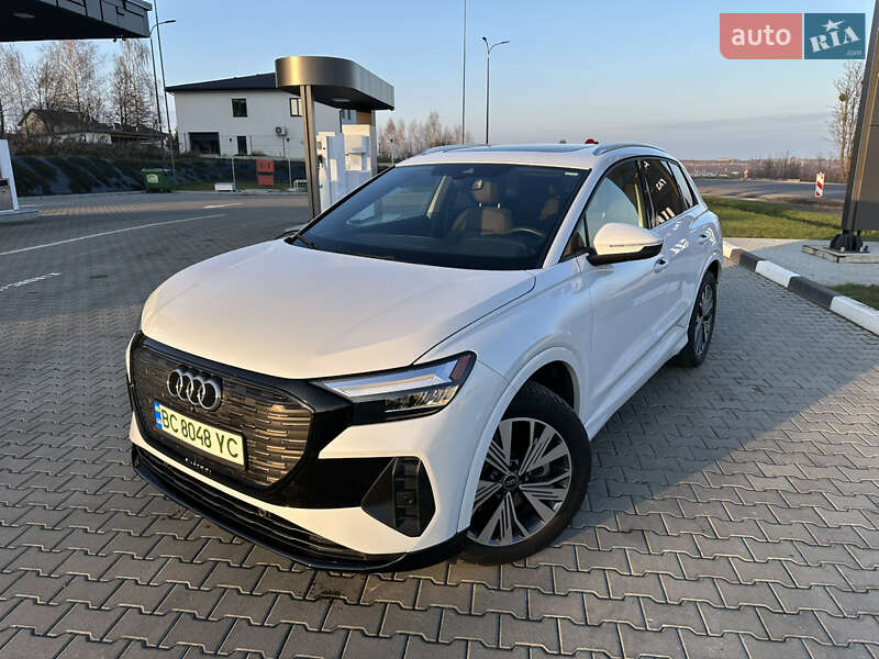 Audi Q4 e-tron 2023 Audi Q4 e-tron 2023