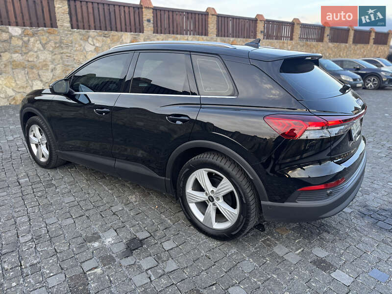 Позашляховик / Кросовер Audi Q4 e-tron 2022 в Рівному