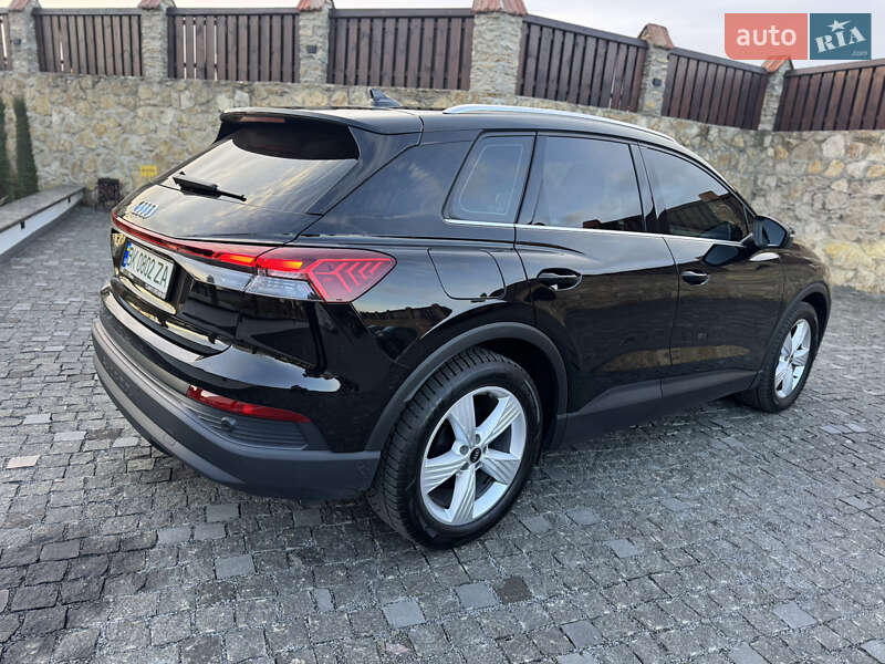 Позашляховик / Кросовер Audi Q4 e-tron 2022 в Рівному