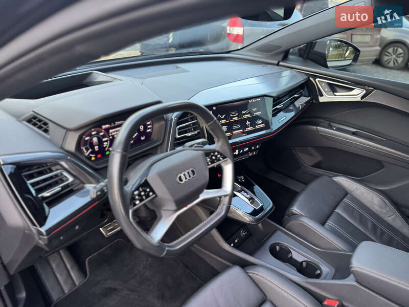 Позашляховик / Кросовер Audi Q4 e-tron 2022 в Рівному