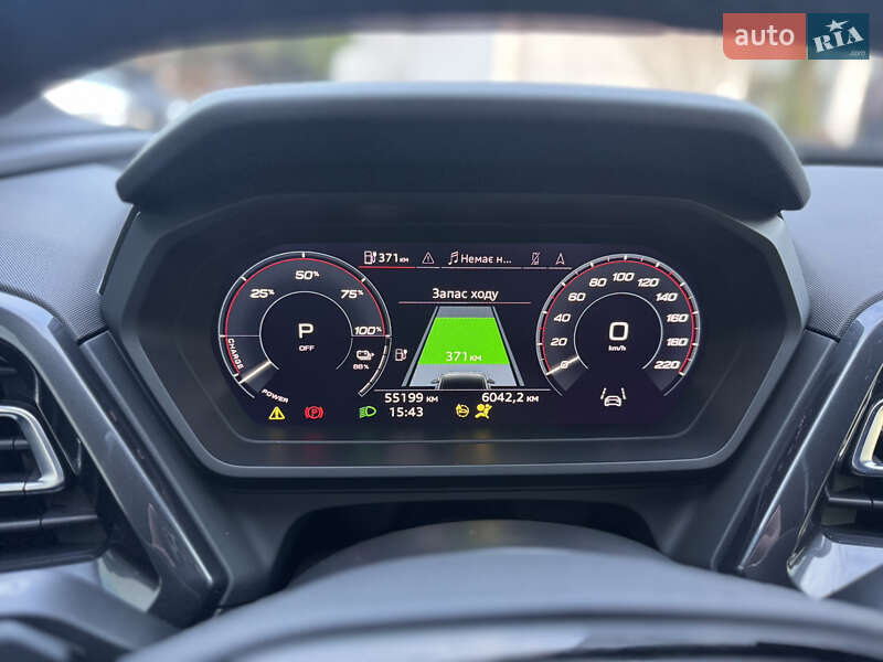 Позашляховик / Кросовер Audi Q4 e-tron 2022 в Рівному