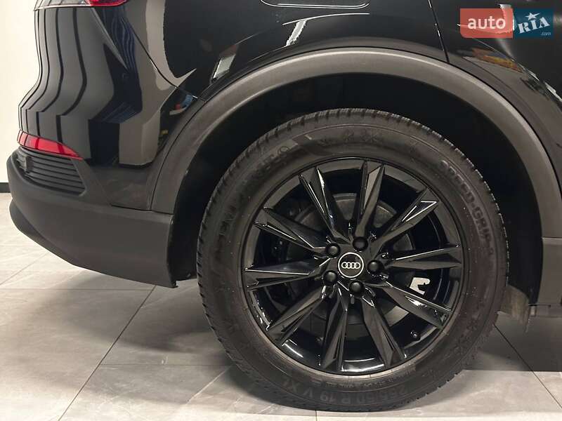 Внедорожник / Кроссовер Audi Q4 e-tron 2022 в Львове