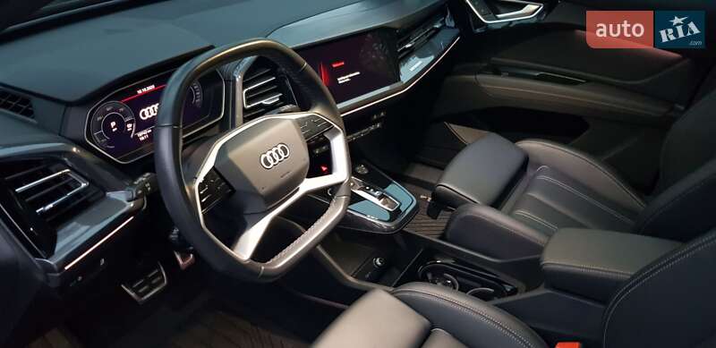 Внедорожник / Кроссовер Audi Q4 e-tron 2024 в Буче