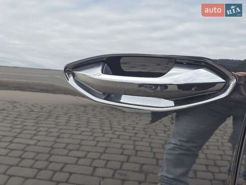 Внедорожник / Кроссовер Audi Q4 e-tron 2023 в Тернополе