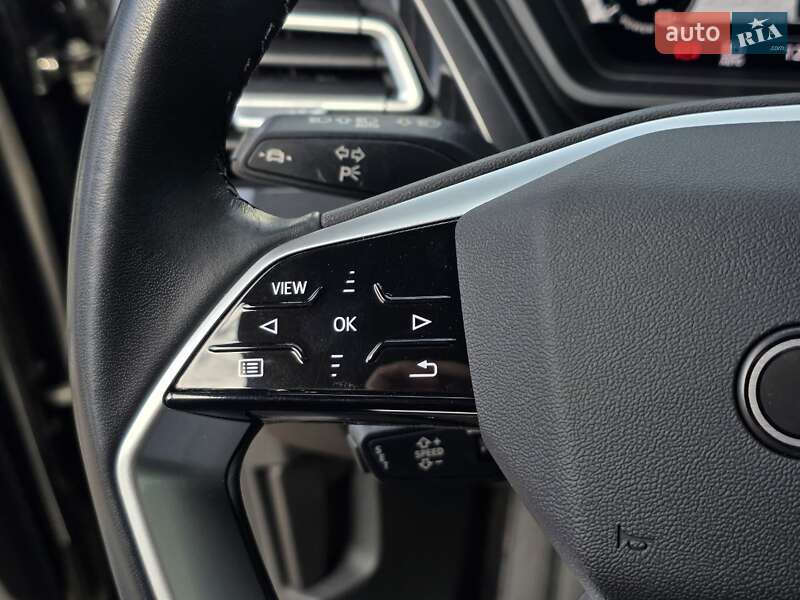 Внедорожник / Кроссовер Audi Q4 e-tron 2023 в Тернополе